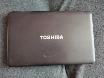 rozpredám plne funkčný notebook Toshiba satellite c850 - 3