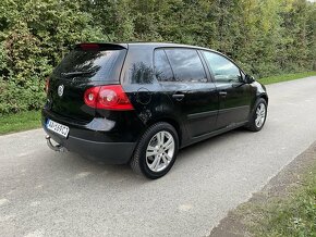 VW Golf 5 - 3