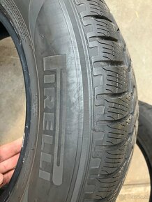 Pirelli 235/65 R17 - 3