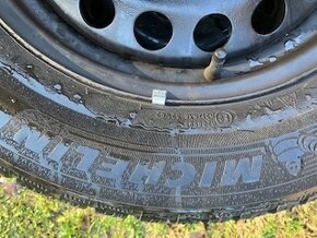 Predám zimné pneumatiky Michelin 195/65/R15 - 3