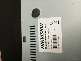 Hikvision DS-7204HVI-ST/S - 3