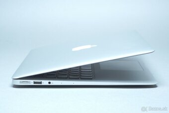 ZÁRUKA/Macbook Air13.3"/I5 1.4GHZ/4GB RAM/128GBSSD/CZ - 3