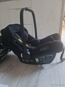 Bugaboo Turtle Air by Nuna + isofix 360° base by Nuna - 3