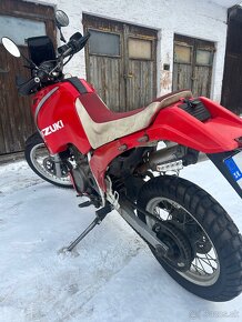 Suzuki DR 750 BIG - 3