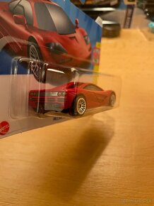 HotWheels McLaren F1 - 3