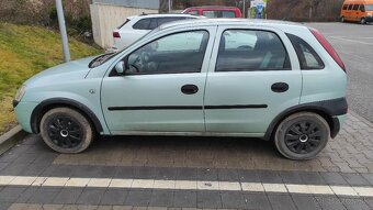 Opel Corsa C 1.0 - 3