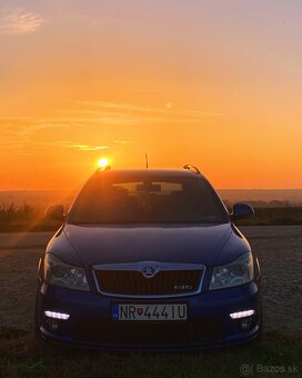 Škoda Octavia 2 FL RS Race Blue - 3