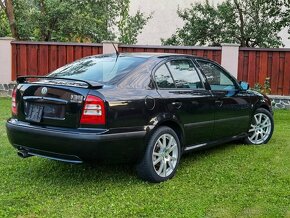 Škoda Octavia RS 1.8T SEDAN - 3