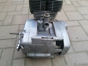 Predám motor na Jawa 350/ 634 - 3