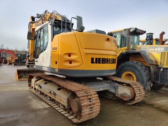 Pásový bagr LIEBHERR R926 K LC - 3