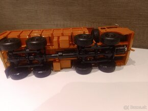 Tatra 813 8x8 S1. 1/43   1:43 - 3