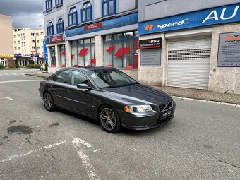 Volvo S60 D5 MY2006 manuál - 3