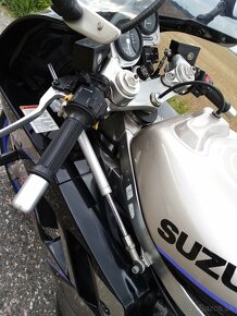 Suzuki GSX-R 1100 - 3