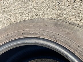 NOKIAN 205/55 R16 zimné - 3