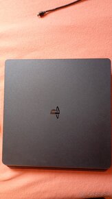 Playstation 4 - 3