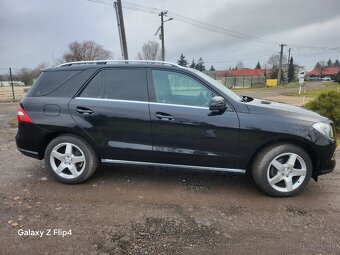 Mercedes-Benz ML 350 BLUETEC 4MATIC - 3