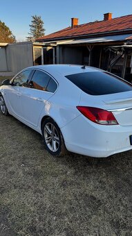 Opel Insignia 2.0 biturbo - 3