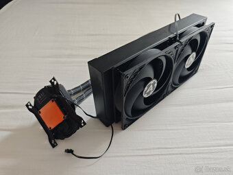 B550 E-GAMING + G.SKILL 3600 CL16 + Liquid Freezer II 280 - 3