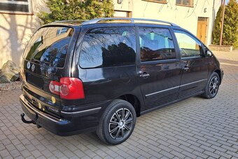 Volkswagen Sharan 2.0TDI 103kw M6 r.v.2008 - 3