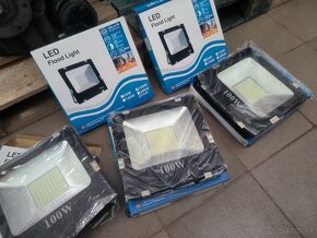 LED reflektory 100W - 3