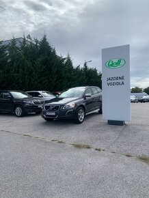 Volvo XC60 D3 AWD R-Design Geartronic - 3