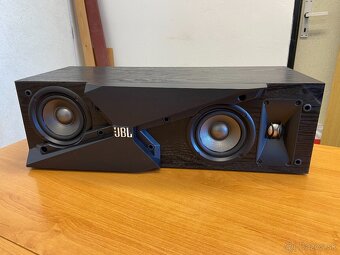 čierny stredový reproduktor JBL 120 C - 3