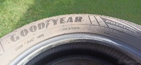 Pneumatiky Goodyear Vector 4 Season R16 205/60 - 3