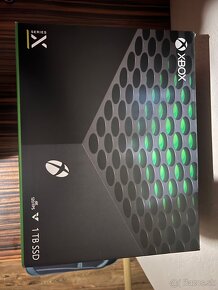 Xbox series X 1TB plus herná klávesnica a myš - 3