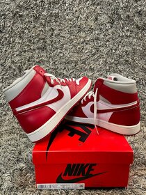 Jordan 1 Varsity Red 44,5 - 3