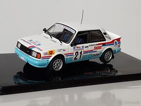 Model IXO 1:43 Škoda 130 LR - 3