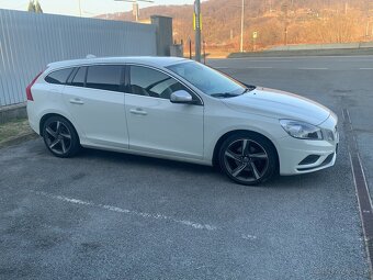 Predám vozidlo Volvo V60 Rdesign - 3