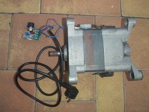 Motor s regulací 220V - 430 W / 0 až 11500 otáček - 3