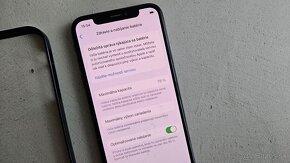 Apple iPhone XS 64GB - puknutý zadok - 3