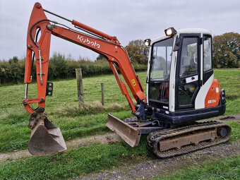 Minibager Kubota KX337 - 3