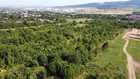 STAVEBNÝ POZEMOK NITRA - MLYNÁRCE, VHODNÝ PRE DEVELOPERA - 3