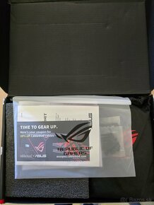 Asus ROG LAKI 1000W PLATINUM - 3