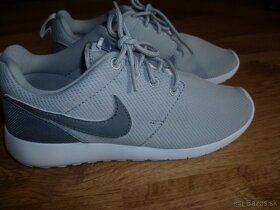 Tenisky NIKE ROSHE ONE - 3