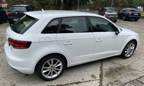 Audi A3 Sportback - 3