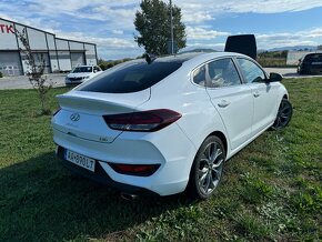 Hyundai i30 Fastback 1.4 T-GDi - 3