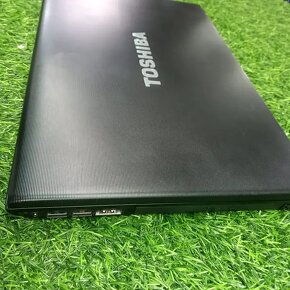 Predám Laptop Značky Toshiba - 3