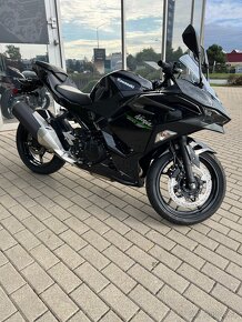 Kawasaki Ninja 500 čierna - 3