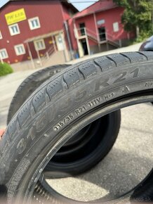 Pirelli Runflat 315/35 R21 275/40 R21 - 3