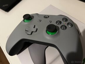 Xbox One ovladac + nabijacka + 2x nabijatelna baterka - 3