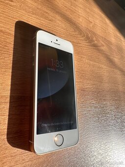 Apple iPhone SE 32GB Gold - 3