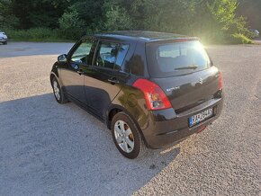 Predám Suzuki Swift 1.3 benzín r.2010 - 3