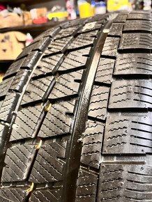 235/60 R17C 117/115S celoroční - obytné Crafter a Man TGE - 3