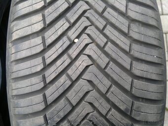 Zimne pneu. Continental 225/50 r18 - 3