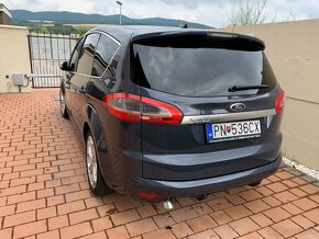 Ford S-Max 2,0 TDCi Titanium (2012) 7 miest - 3