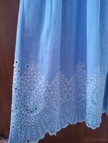 Svetlo modré madeirové šaty (odhalené ramená) - 3