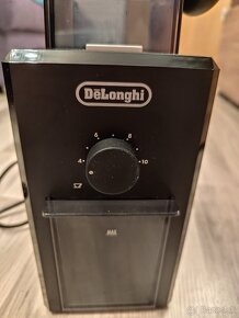 Mlynček na kávu Delonghi KG79 - 3